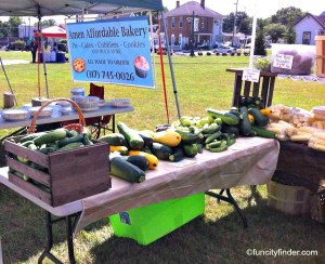 photo of a produce stand at the Brownsburg Farmers Market