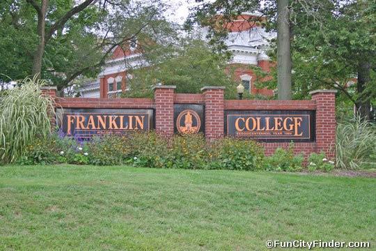 Photo of the Franklin College sign in Franklin, Indiana