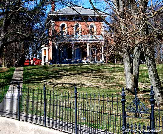 Photo of a historic home in Edinburgh, Indiana