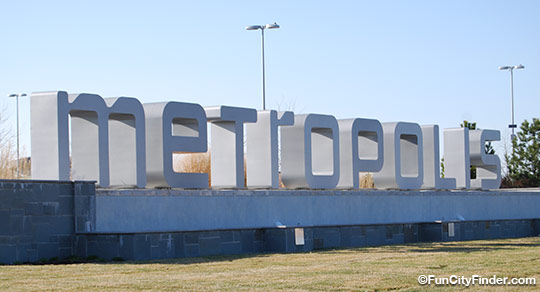 Photo of the Metropolis Mall sign in Plainfield, Indiana